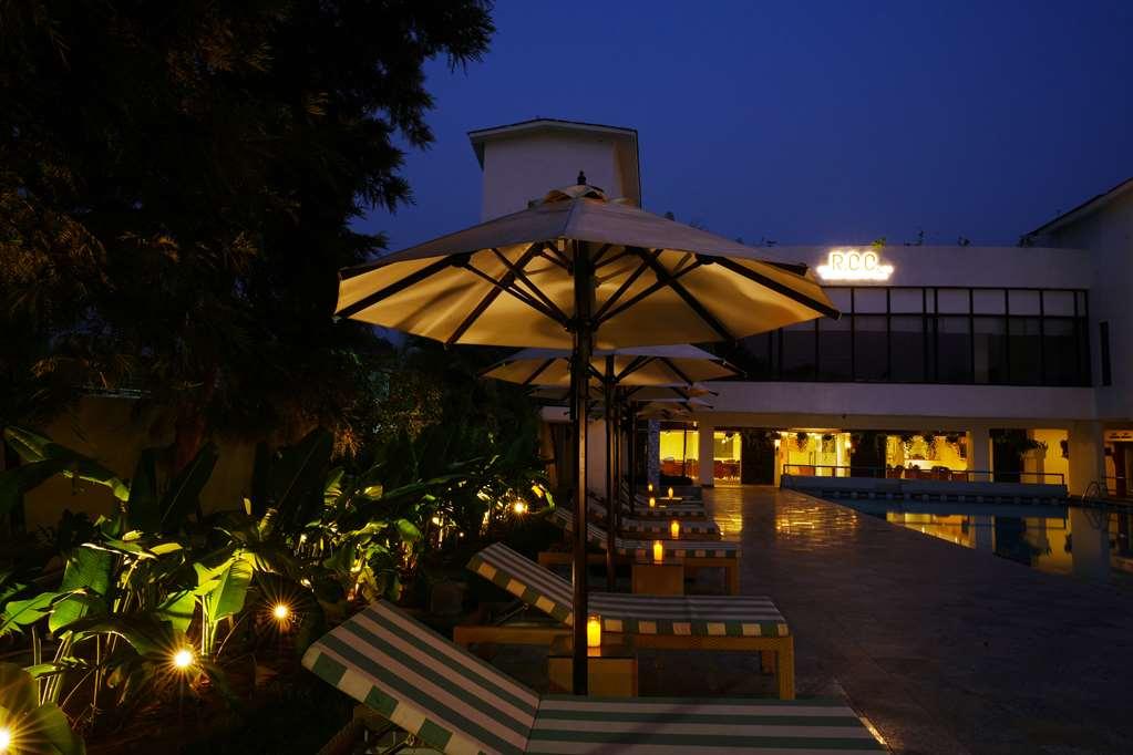 Best Western Resort Country Club Gurgáon Exteriér fotografie